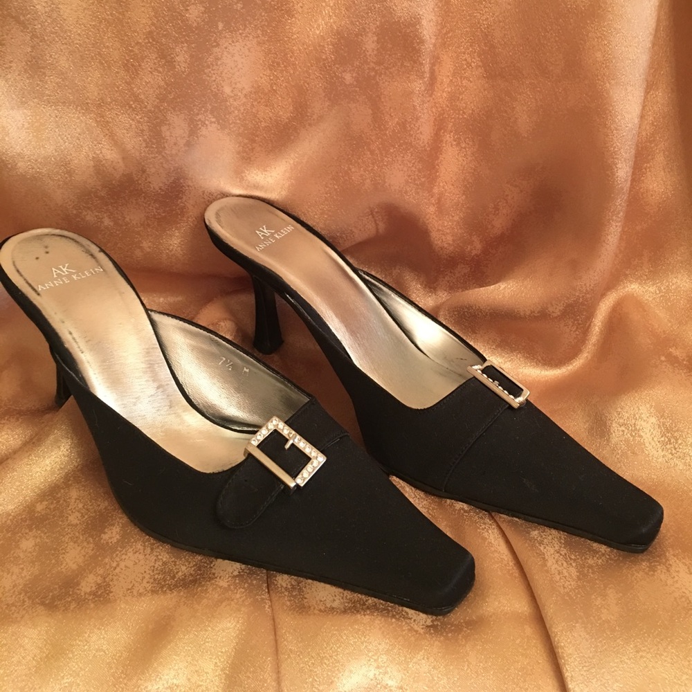 Anne Klein Black Mules